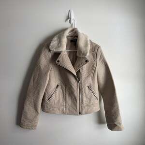Forever 21 Beige Faux Leather Moto Jacket with Faux Fur Collar Y2K